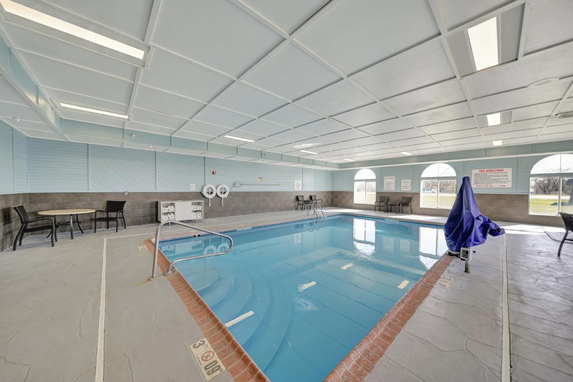 Holiday Inn Express Hotel & Suites Beatrice By Ihg Kültér fotó