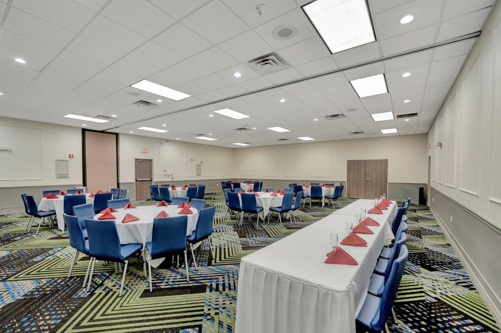 Holiday Inn Express Hotel & Suites Beatrice By Ihg Kültér fotó